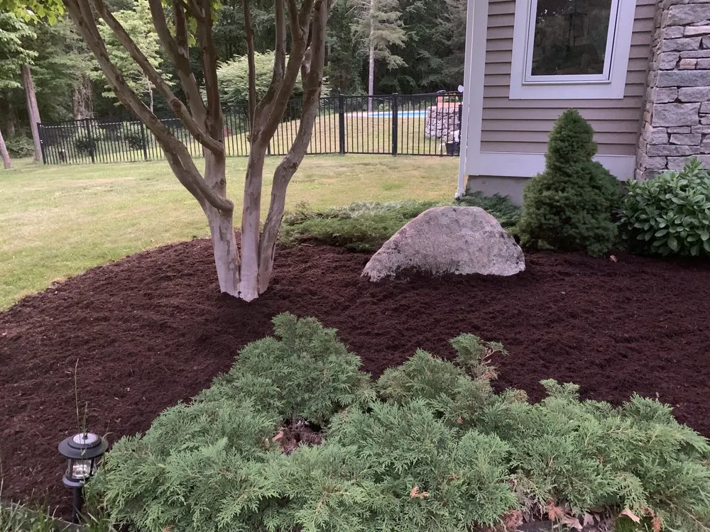 Custom yard maintenance experts serving Charlestown, RI - Coppermyne Farm