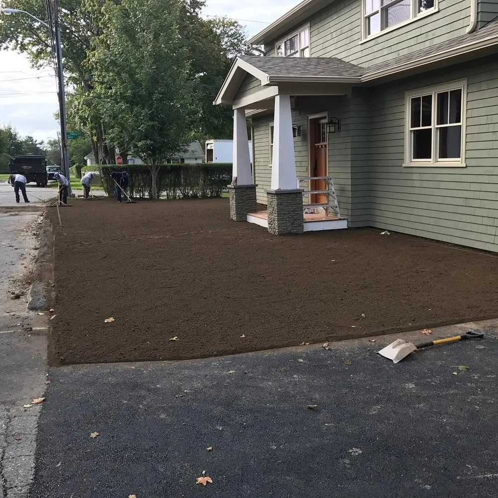 Expert lawn care service in Bristol, RI - Cordeiro's Landscaping