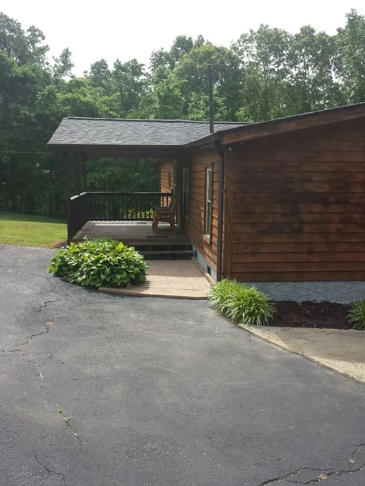 Professional lawn mowing service in Bolivia, NC - Cordell's Remodeling and Landscaping