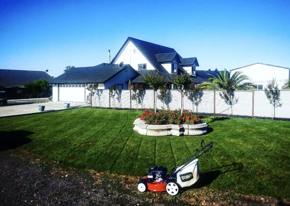 Custom outdoor landscaping in Cottonwood, CA by Cordova’s lawn service