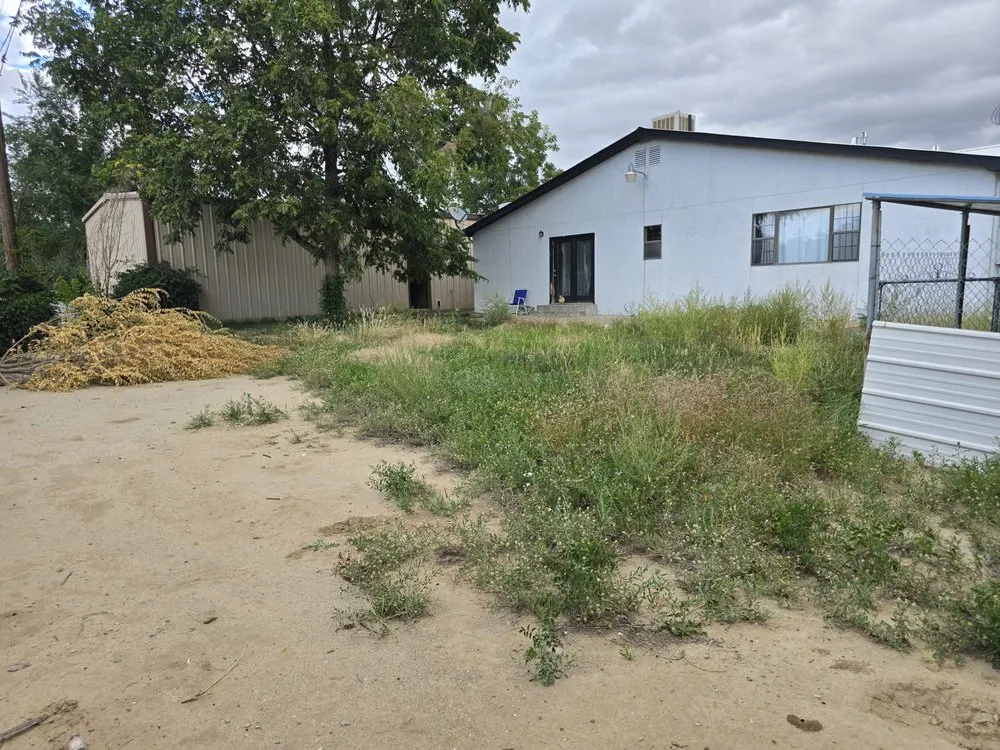 Expert landscaping services in Farmington, NM - Cordova's Yard Service