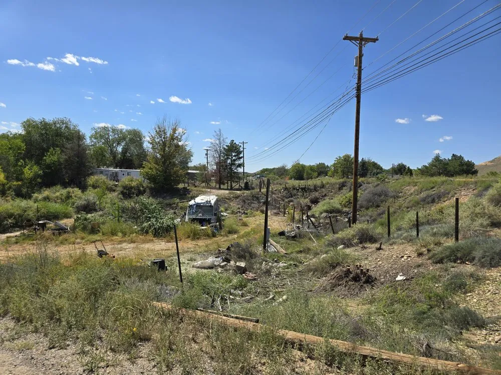 Custom garden landscaping experts serving Farmington, NM - Cordova's Yard Service