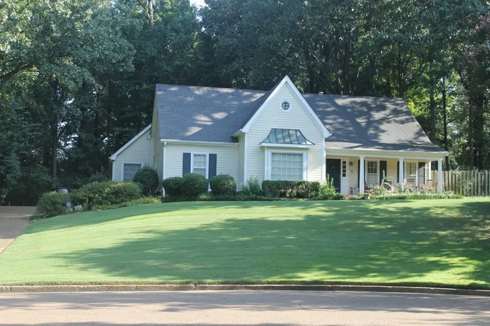 Custom yard maintenance for homes in Germantown, TN by Core Groundscapes