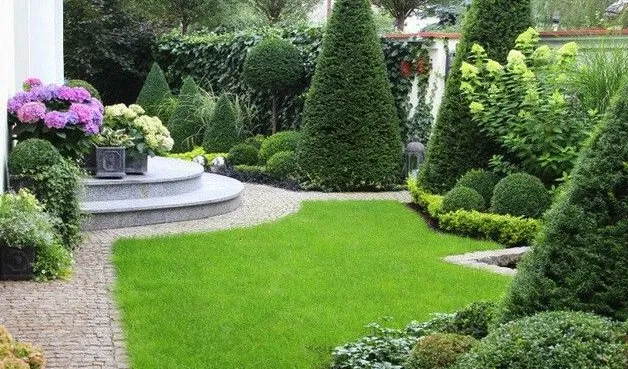 Trusted residential landscaping in Bell, FL - Cornell Customs
