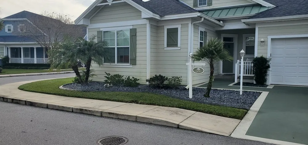 Professional garden landscaping in Wildwood, FL - Cornell's Lawn Care