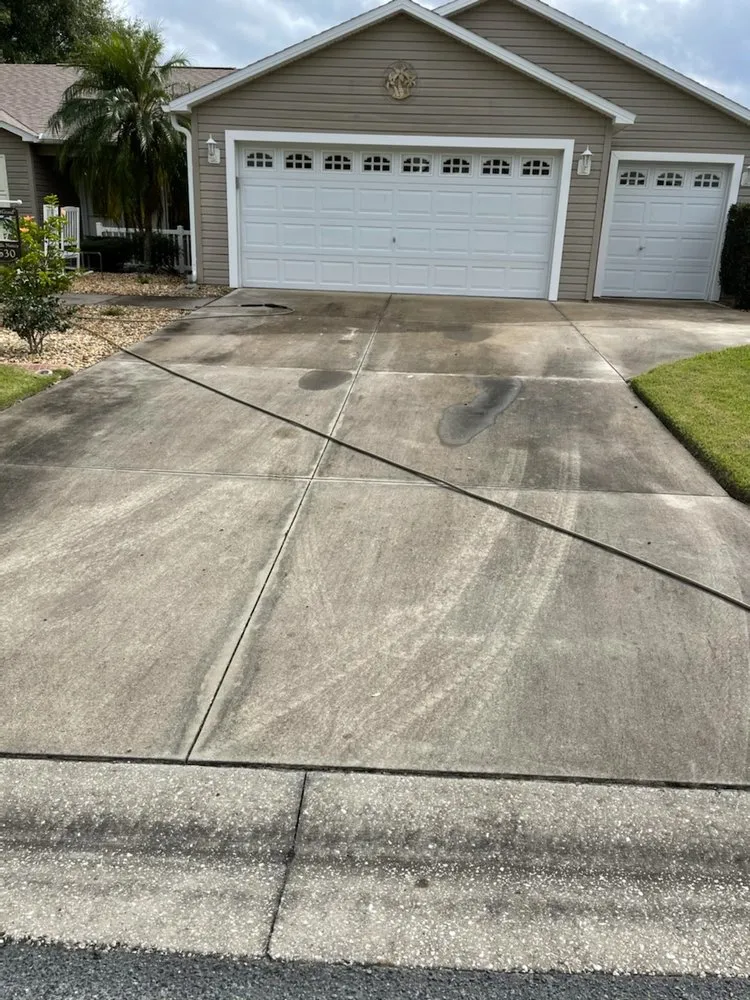 Trusted lawn mowing service with custom design across Wildwood, FL - Cornell's Lawn Care