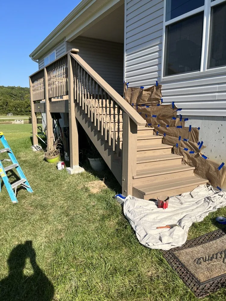 Top-rated outdoor landscaping in Waterloo, IL by Cornerstone Construction