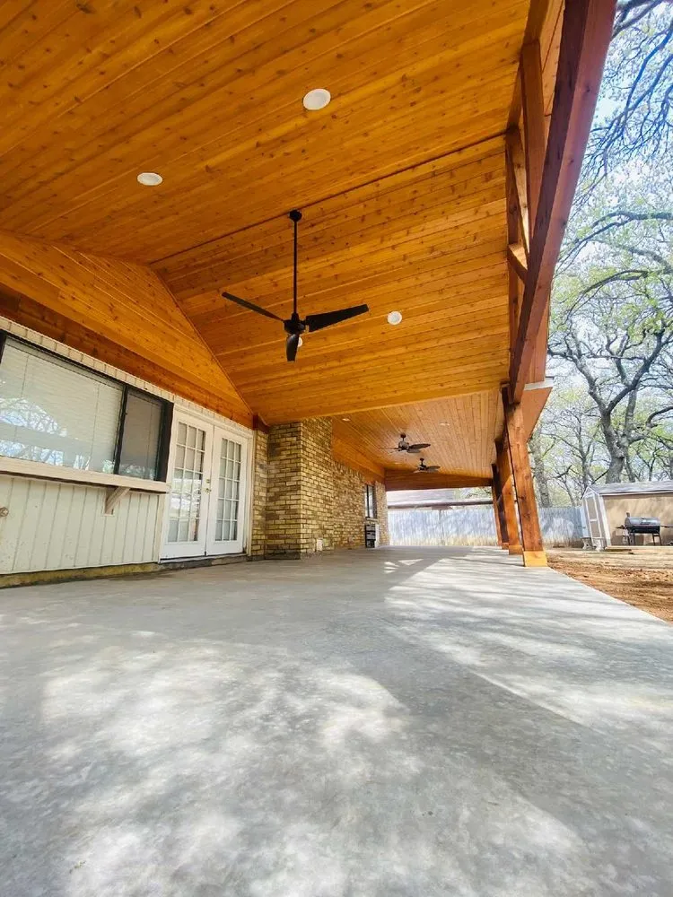 Local yard maintenance in Dallas, TX by Cornerstone LMC