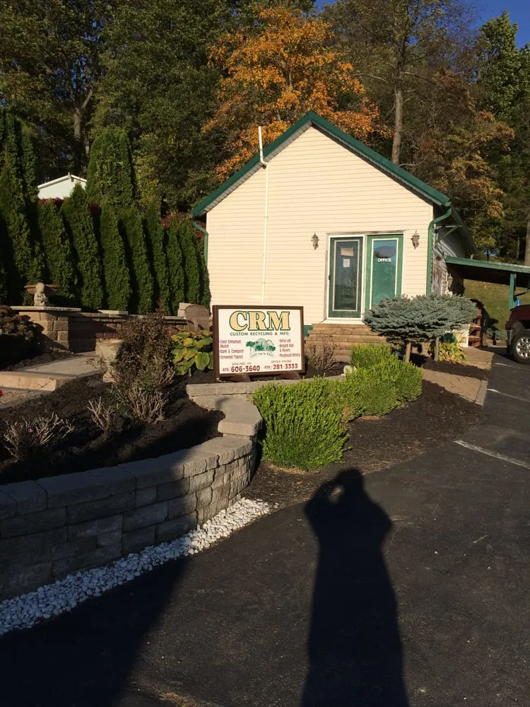 Local yard cleanup service in Ashland, OH by Cornerstone Mulch