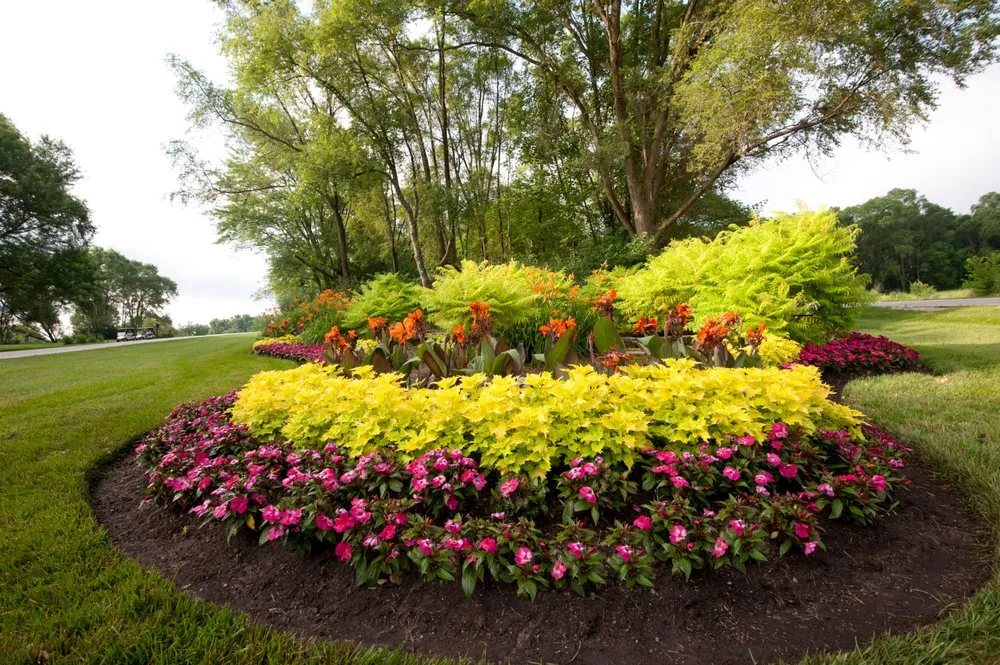 Trusted lawn care service in Elgin, IL - Cornerstone Partners Horticultural Services Company