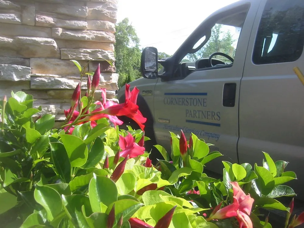 Local garden landscaping experts serving Elgin, IL - Cornerstone Partners Horticultural Services Company