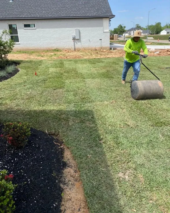 Trusted lawn care service for homes across Houston, TX - Cornett Grass