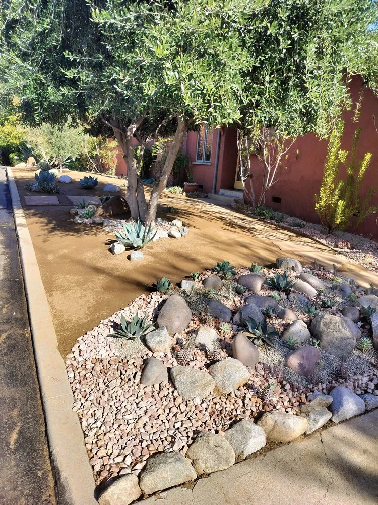 Top-rated garden landscaping experts serving Los Angeles, CA - Corona Artscaping