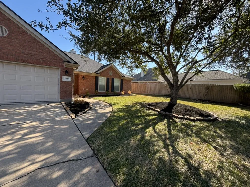 Top-rated garden landscaping in Houston, TX - Corona Landscaping