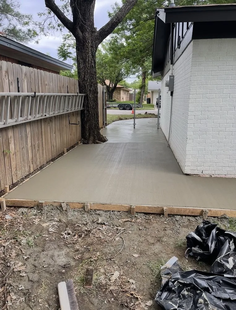 Expert landscaping services in Grand Prairie, TX by Coronado Contractors & Landscaping