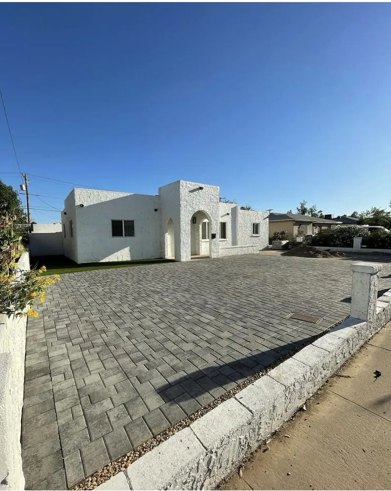 Affordable lawn care service near you across Phoenix, AZ - Corrales Landscaping