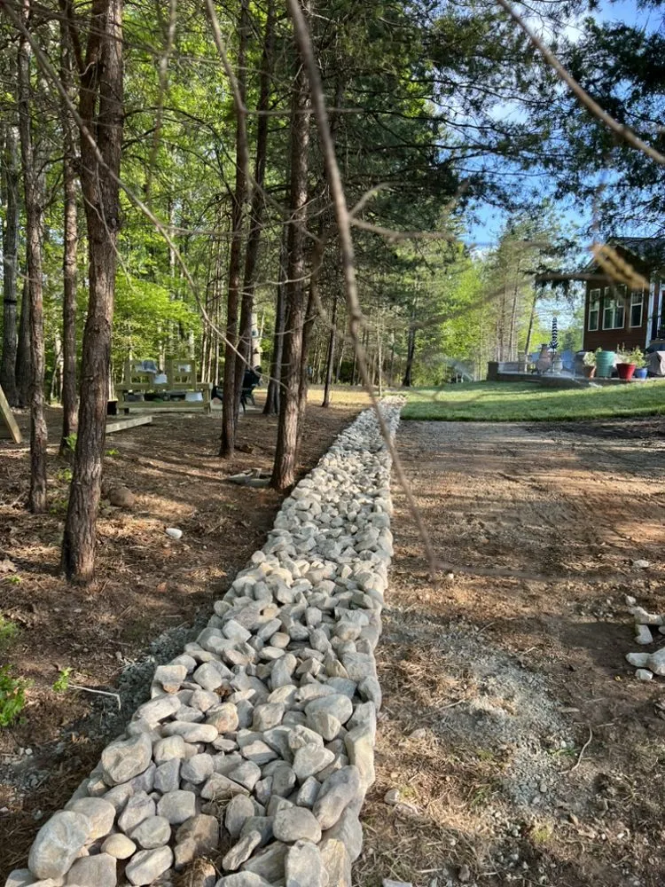 Reliable landscaping services in Manakin Sabot, VA by Correa's Lawn Care