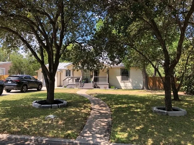 Local residential landscaping near you in San Antonio, TX by Correct Cuts Landscape