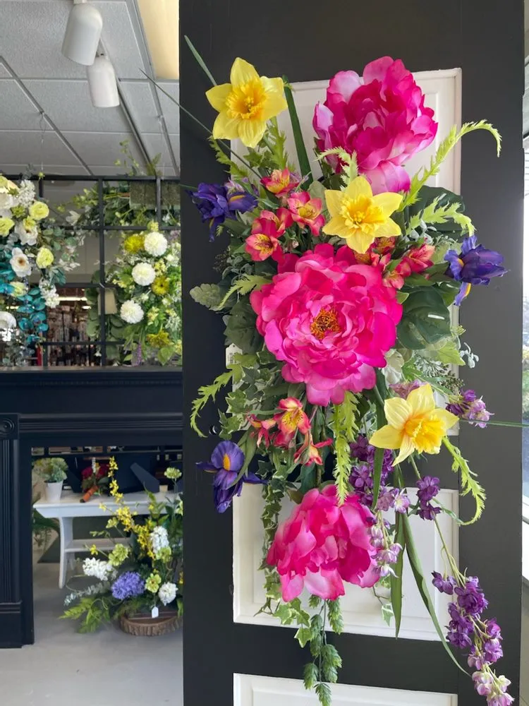 Custom landscape installation experts serving Sandusky, OH - Corsos Flower and Garden Center