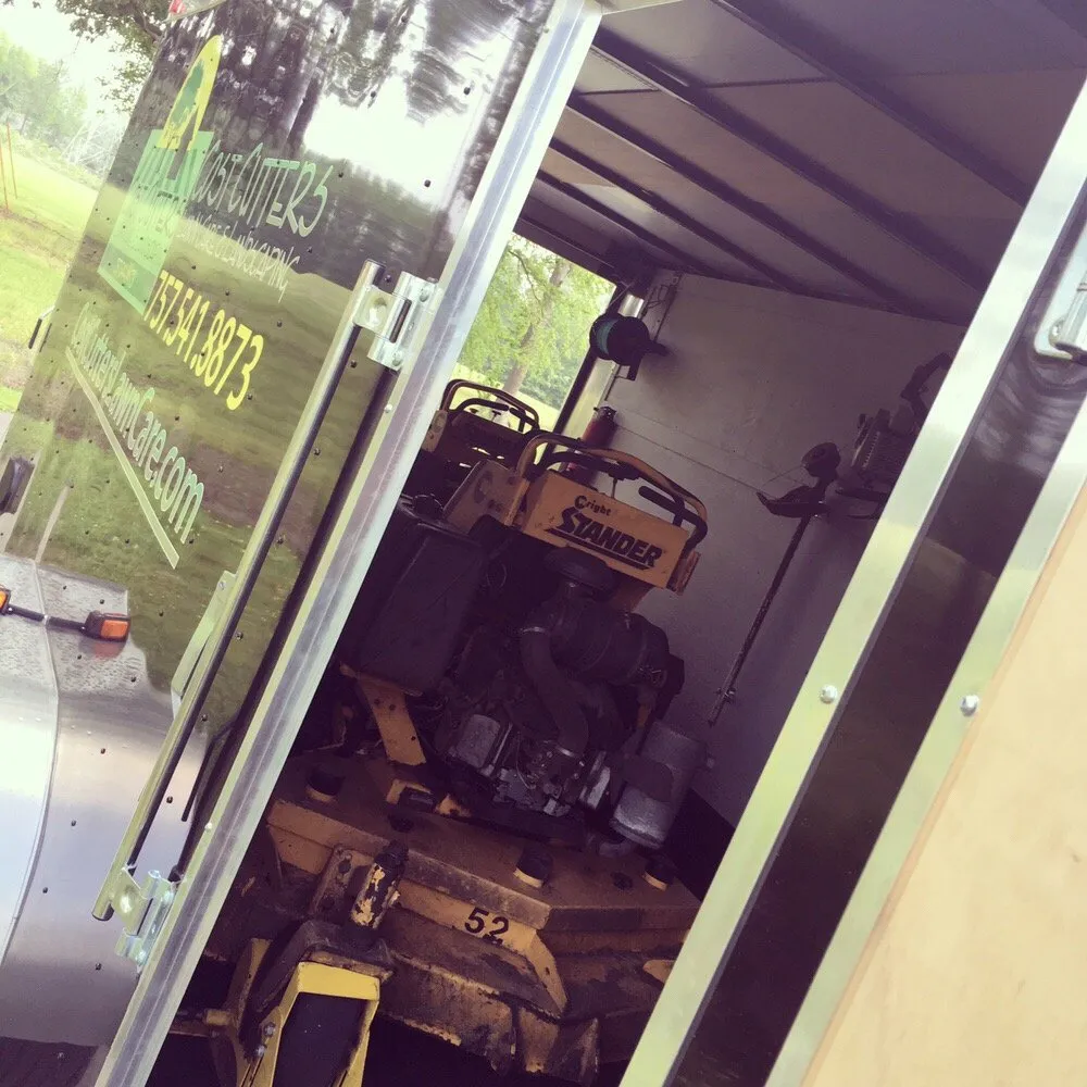 Affordable garden landscaping in Chesapeake, VA by Cost Cutters Lawn Care & Landscaping