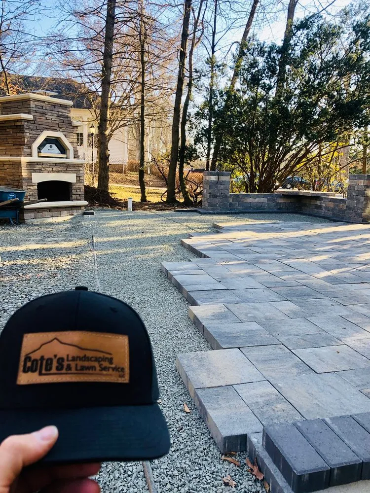 Professional lawn mowing service experts serving Hartford, CT - Cote's Landscaping & Lawn Service