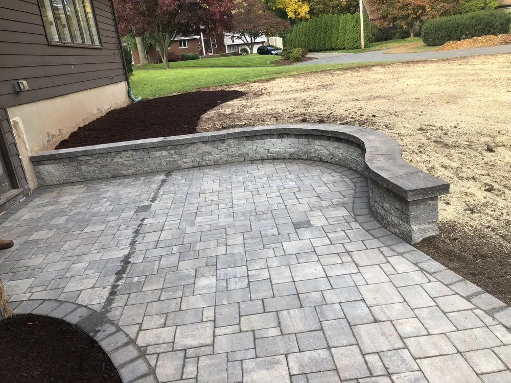 Top-rated yard cleanup service in Hartford, CT by Cote's Landscaping & Lawn Service