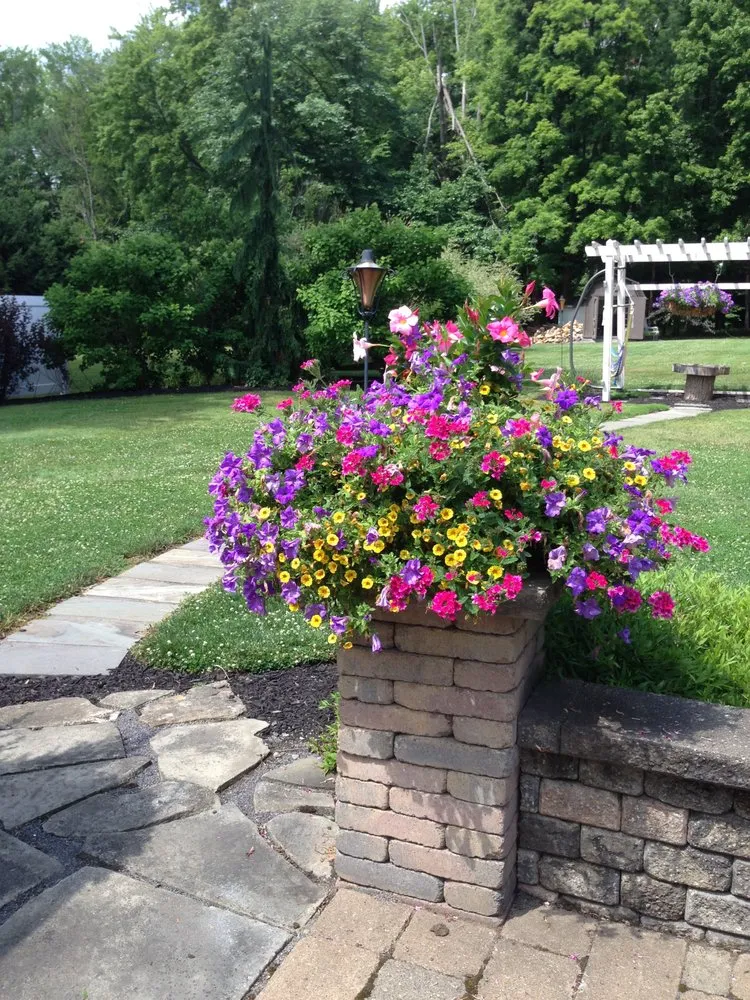 Professional outdoor landscaping near you across Hermitage, PA - Cottage Gardens