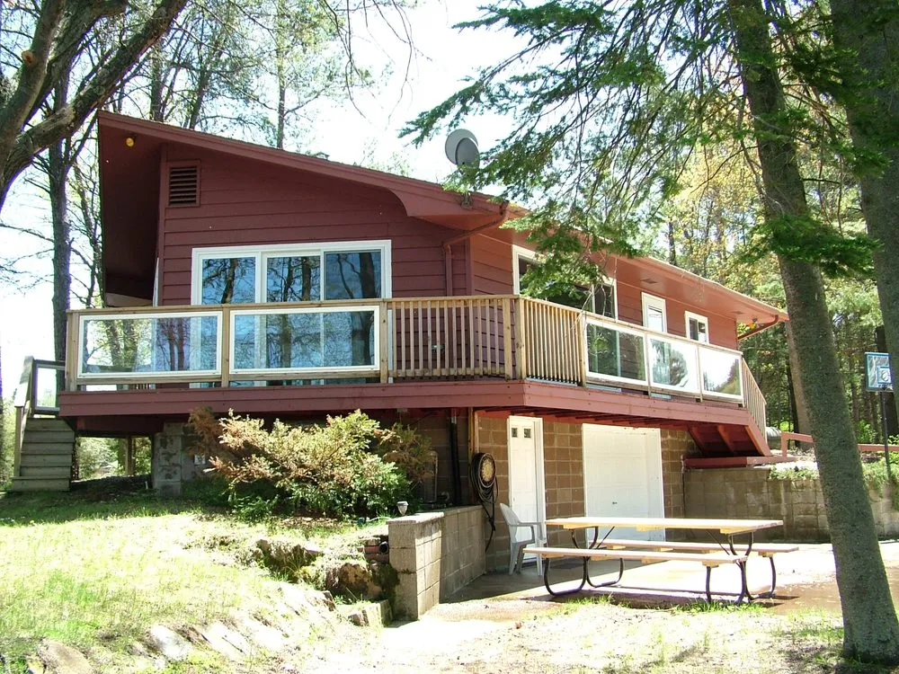 Reliable yard cleanup service with custom design in Nekoosa, WI by Cottage Keeper