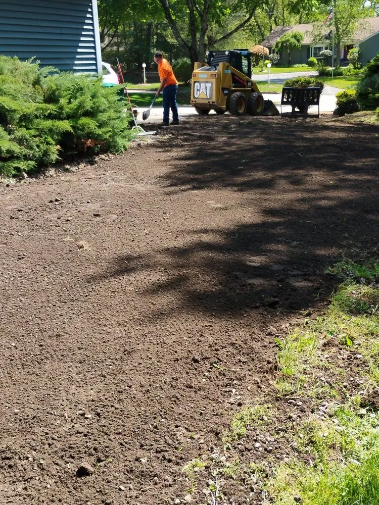 Local yard cleanup service experts serving Easton, MA - Cottam's Landscaping