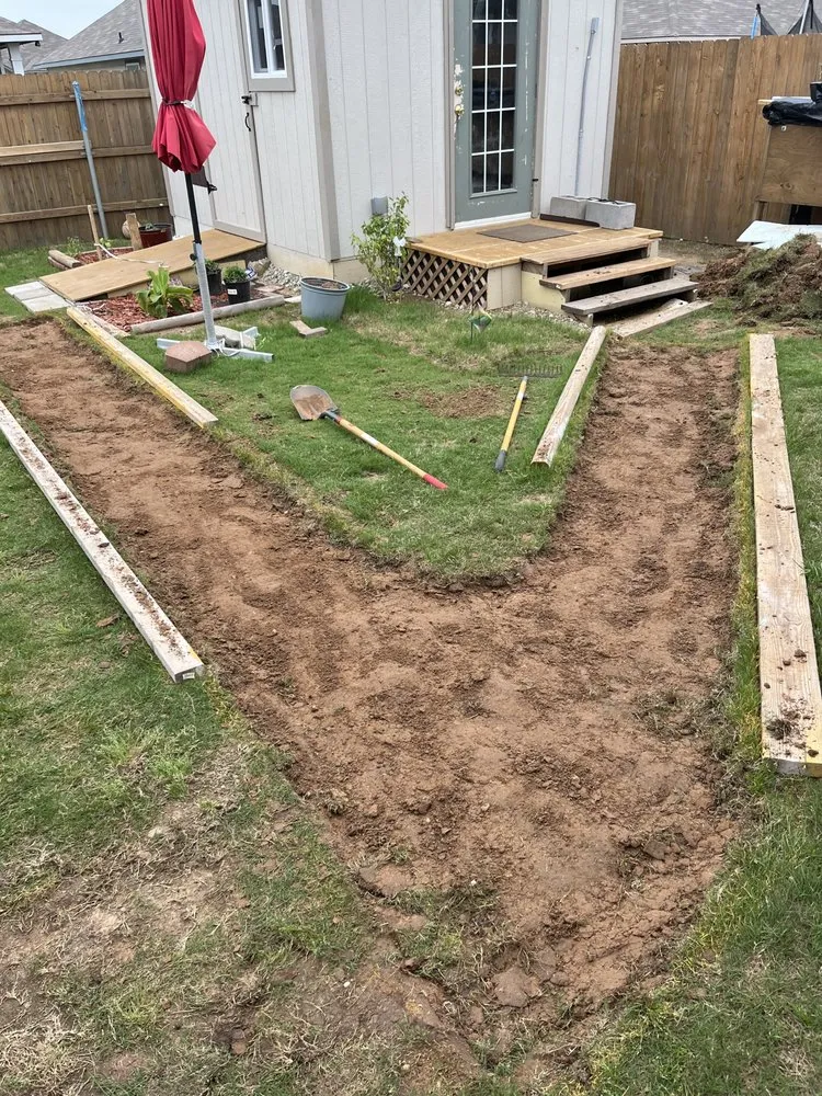 Reliable yard maintenance experts serving Waco, TX - Cottonwood Landscaping