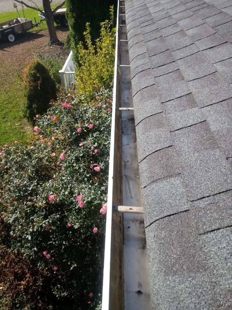 Affordable garden landscaping in Delta, PA by Country Air Lawn Care