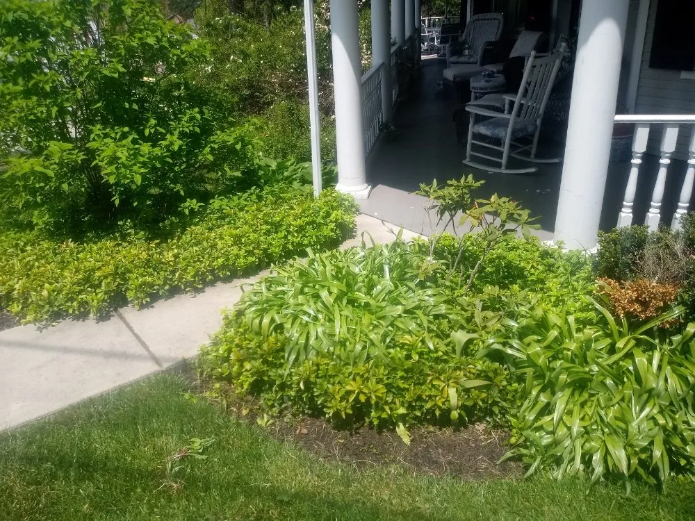 Custom lawn mowing service in Delta, PA by Country Air Lawn Care