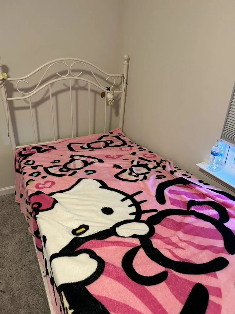 Local lawn care service for homes in North Charleston, SC by Country Boi's Clean Up Crew