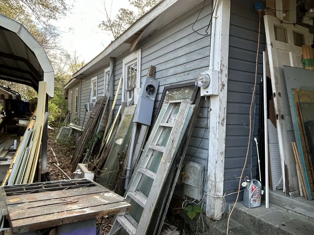 Expert outdoor landscaping experts serving North Charleston, SC - Country Boi's Clean Up Crew