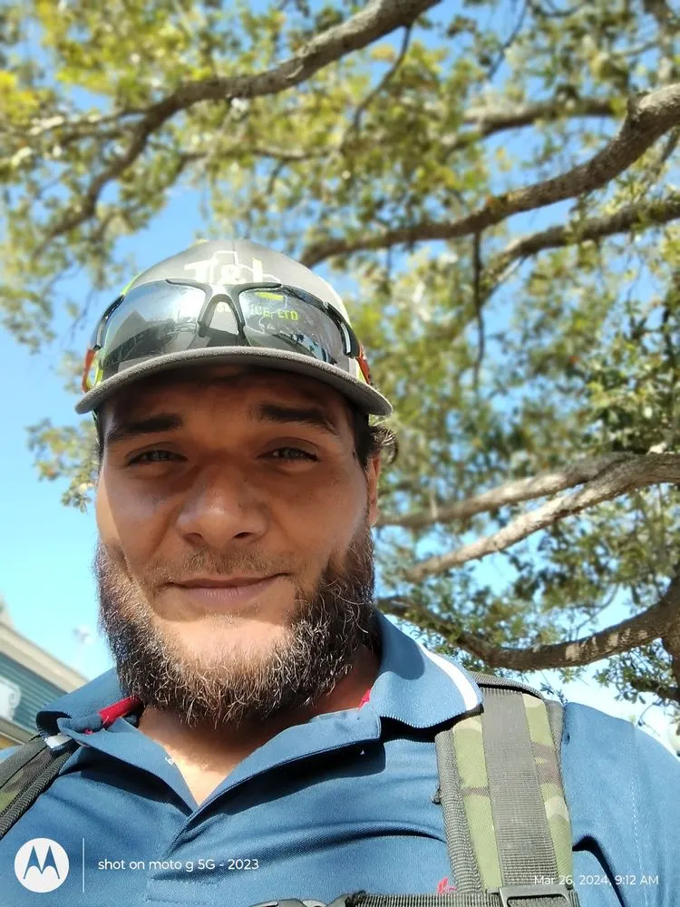 Affordable residential landscaping for year-round maintenance in Freeport, TX by Country Boys Lawn Service