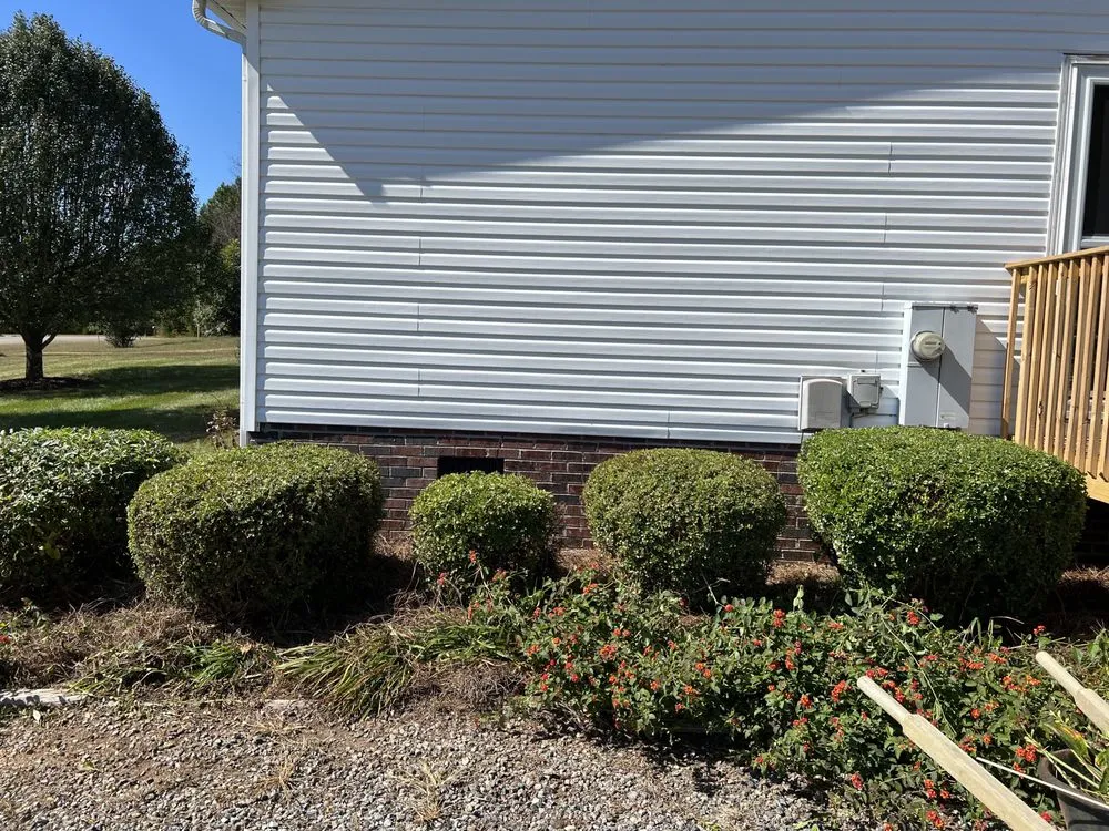 Custom yard maintenance in Winston-Salem, NC - Country Boyz Ground Management