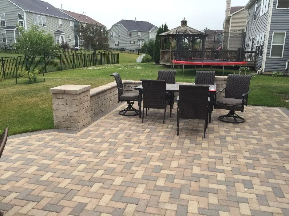 Trusted lawn care service in Fox Lake, IL by Country Brick Paving