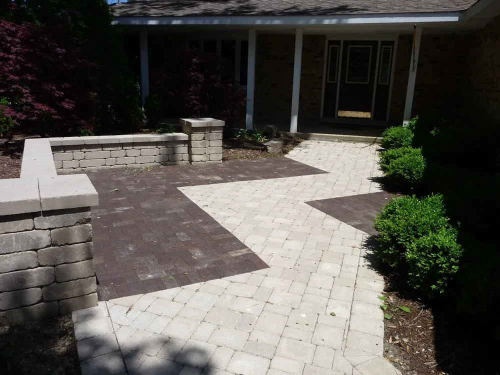 Local residential landscaping in Fox Lake, IL by Country Brick Paving