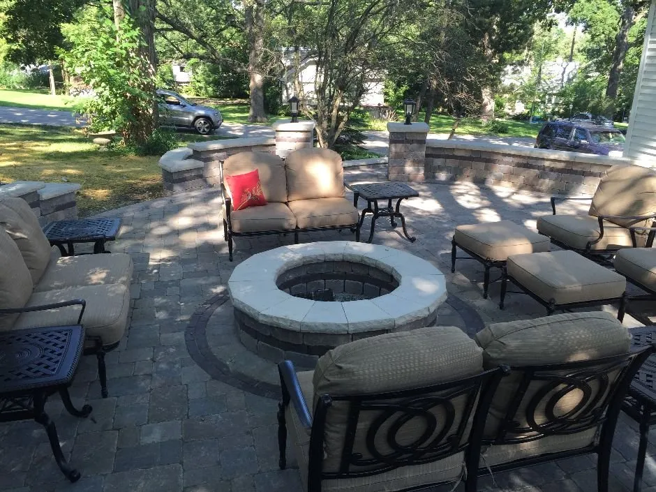 Local residential landscaping with custom design in Fox Lake, IL by Country Brick Paving