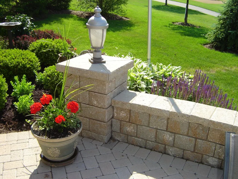 Affordable outdoor landscaping in Fox Lake, IL by Country Brick Paving