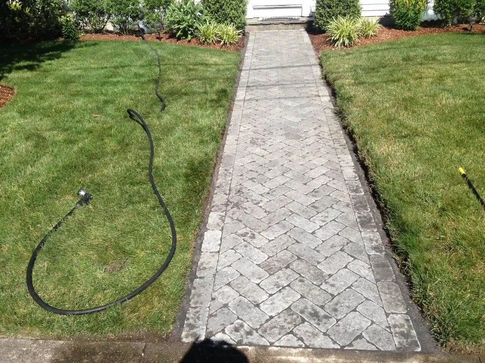 Professional lawn care service experts serving Seekonk, MA - Country Club Landscaping & Paving