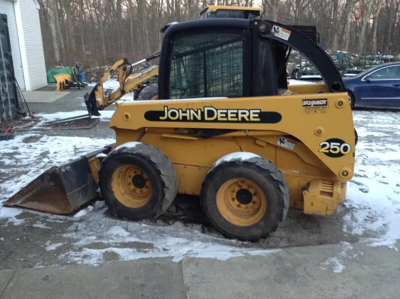 Custom landscape design in Seekonk, MA - Country Club Landscaping & Paving