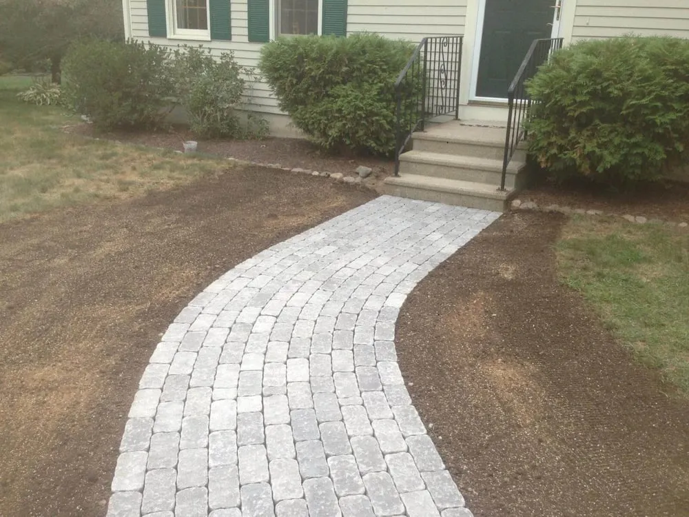 Local yard cleanup service in Seekonk, MA - Country Club Landscaping & Paving