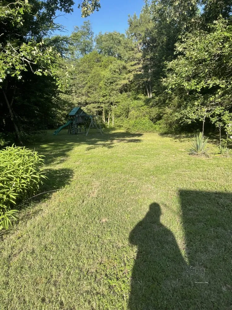 Reliable garden landscaping with custom design in Greenbrier, AR by Country Cutters Lawn Service