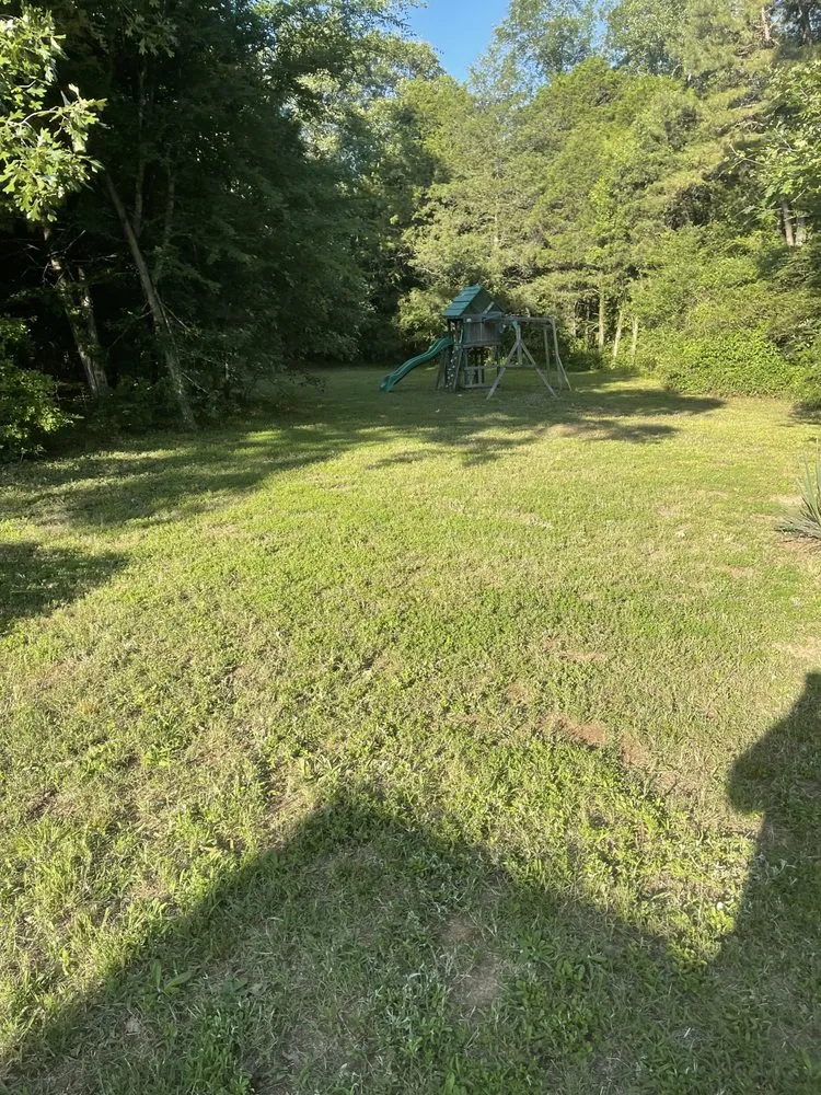 Local yard maintenance with custom design across Greenbrier, AR - Country Cutters Lawn Service