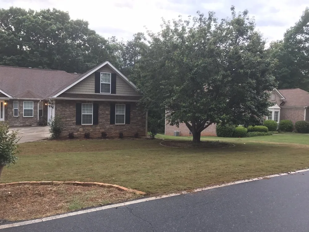 Expert garden landscaping in Flowery Branch, GA by Country Estates Landscapes