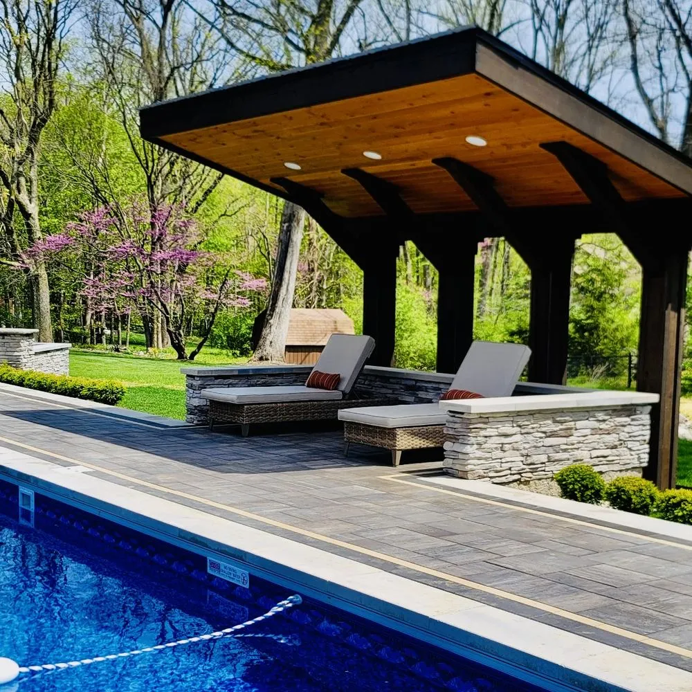 Top-rated yard maintenance experts serving Zionsville, IN - Country Gardens Landscaping