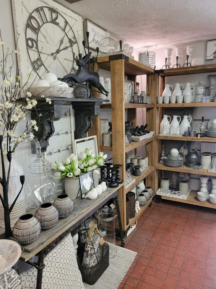 Expert landscaping services experts serving Brownsburg, IN - Country Harmony Home & Garden Center