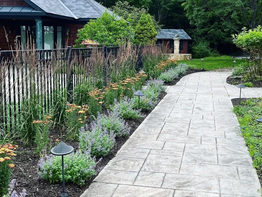 Top-rated yard cleanup service in Queensbury, NY - Country Home Landscapes