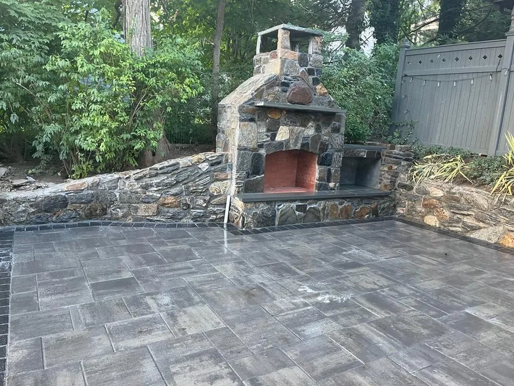 Top-rated lawn care service with custom design across Greenwich, CT - Country Landscape